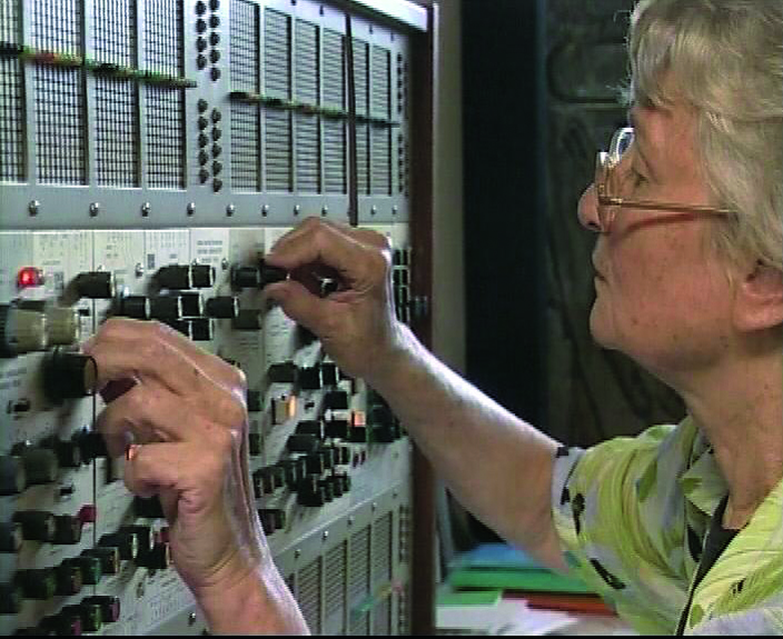 Éliane Radigue in the documentary Virtuoso Listening (2012)