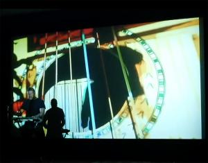 Watch: Thollem performs Obstacle Illusion