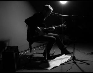 Premiere: Dean Roberts tribute