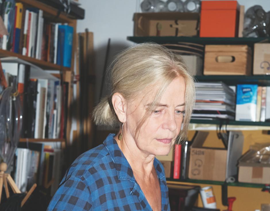 Hanna Hartman in The Wire 429. Photo by Timo Wirsching