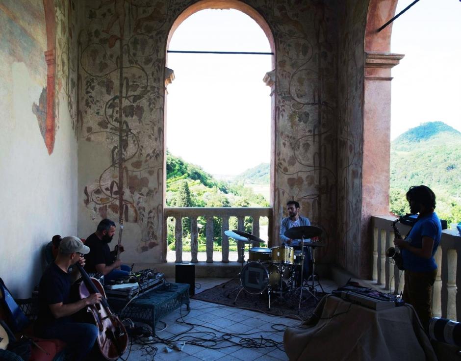 Upperground Orchestra. Photo by Ruggero Pietromarchi