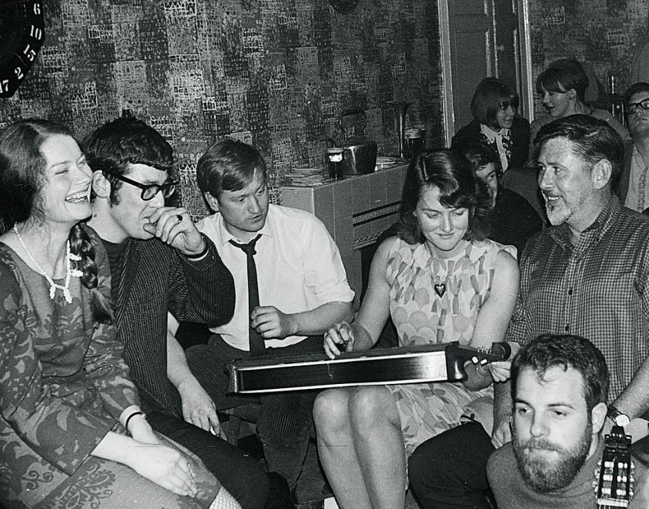 Peggy Seeger (with Appalachian dulcimer) and Ewan MacColl, Bradford, mid-1960s