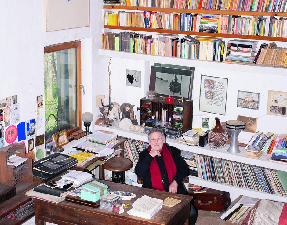 Irmin Schmidt at home in Roussillon, March 2026. Photo by Ambre Husson & Iris Millot